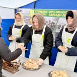 В Сланцах прошла акция «Блокадный хлеб»