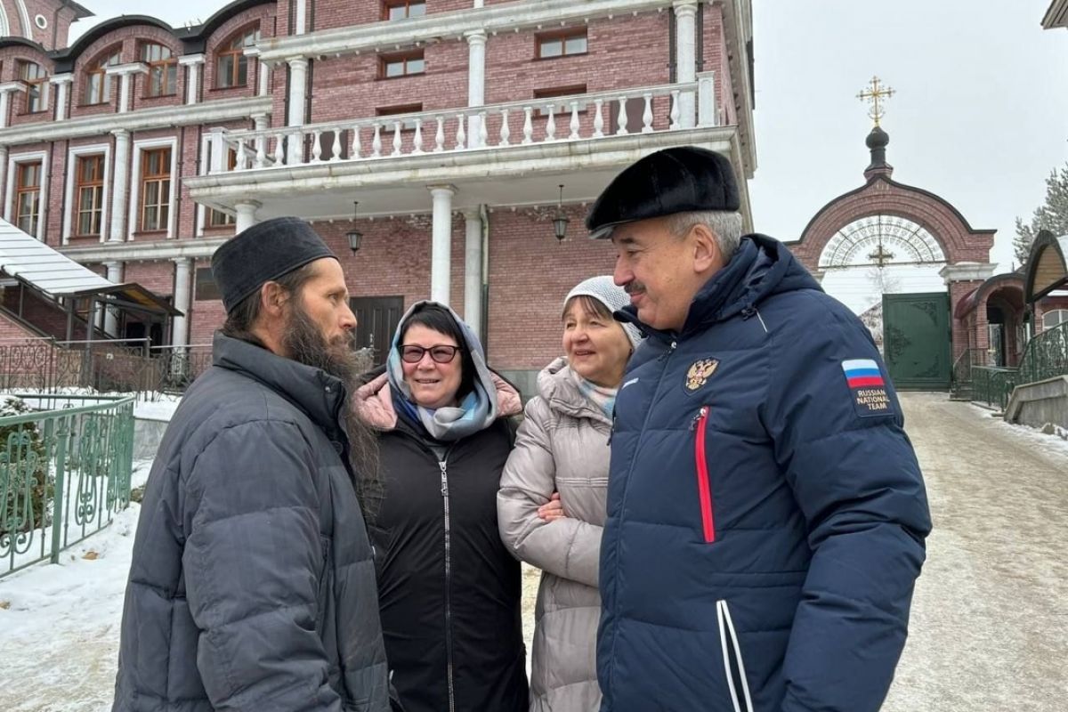 Партийцы передали благоворительную помощь Центру "Благовещение" Алатырской епархии