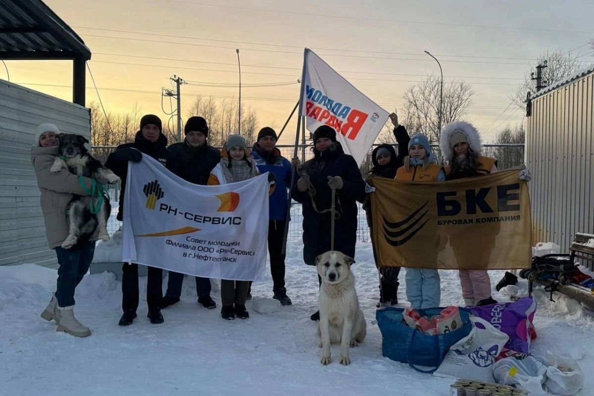 В ХМАО активисты «Единой России» провели экологические акции в поддержку бездомных животных