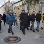 На улице Декабристов благоустроили участок дороги
