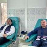 Единороссы приняли участие в акции «Донор крови»