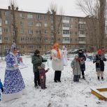 Активисты энгельсского первичного отделения «Единой России» организовали для жителей праздник