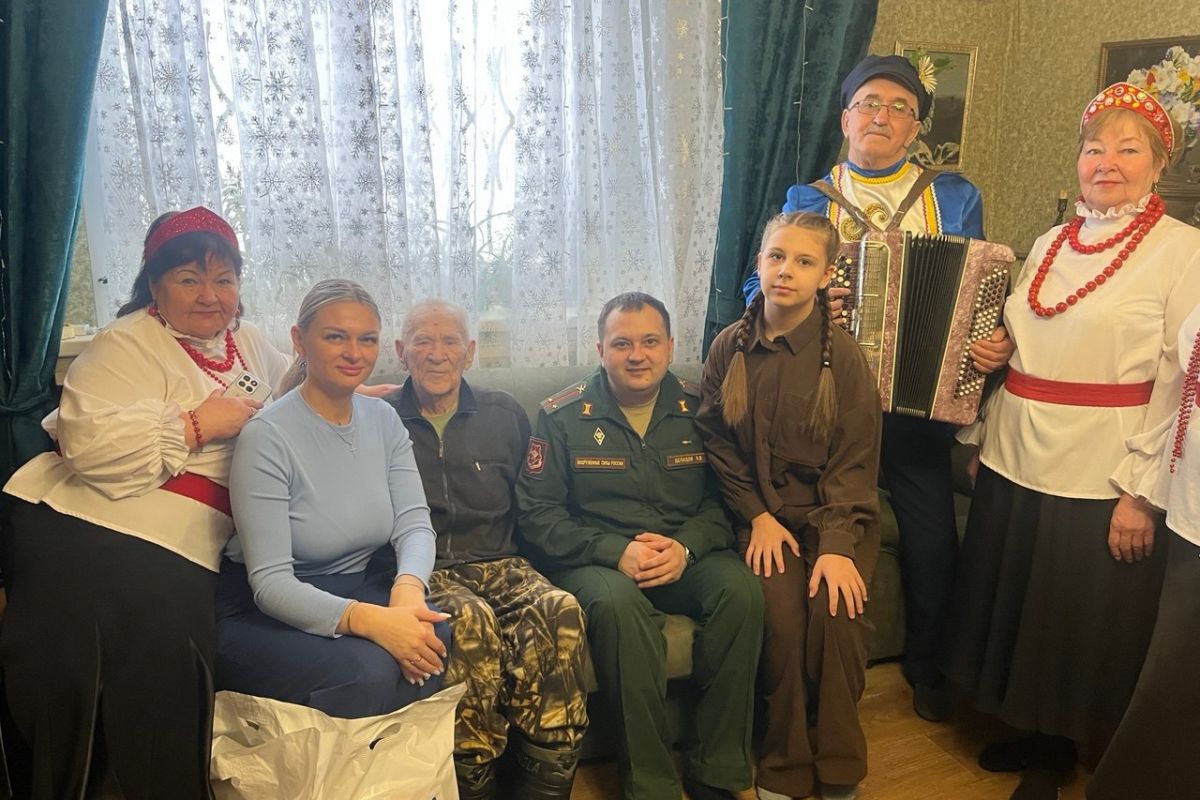 «Единая Россия» поздравила фронтовиков в территориях края