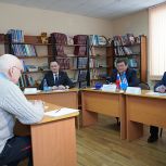 Вопросы ЖКХ и оснащение социальных учреждений. Секретарь реготделения «Единой России» Игорь Ляхов провел прием граждан в Демидове