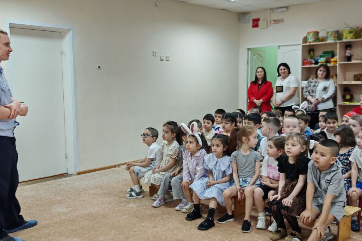 «Единая Россия» провела для дошкольников Нового Уренгоя встречу по профилактике дорожного травматизма