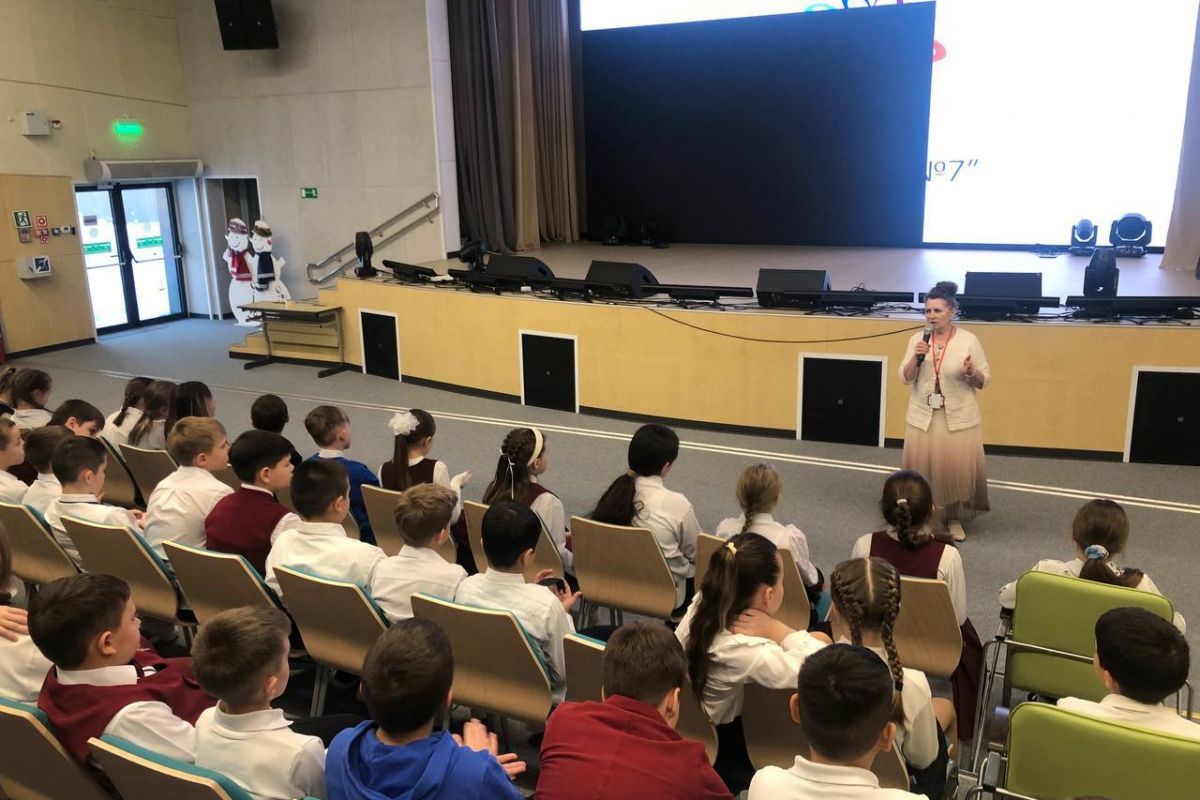 «Единая Россия» организовала для школьников Губкинского (ЯНАО) урок памяти к годовщине снятия блокады Ленинграда