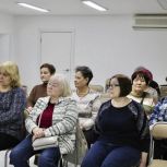 В Губкинском (ЯНАО) «Единая Россия» организовала для инвалидов встречу с медиками и представителями Соцфонда