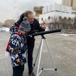 Стать Дедом Морозом может каждый: Москвичи исполнили более 4 200 новогодних желаний