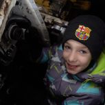 «Молодая Гвардия Единой России» исполнила новогодние желания детей из Санкт-Петербурга и ДНР