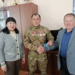 Кавалеру «Ордена Мужества», участнику СВО Геннадию Маханаеву вручили партийный билет «Единой России»
