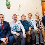 «Единая Россия» Прикамья поздравила ветеранов с Новым годом