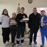 «Единая Россия» поздравила дежуривших в новогоднюю ночь сотрудников экстренных служб в Предгорном округе Ставропольского края