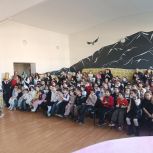 В Каспийске «Единая Россия» организовала праздник для детей участников СВО