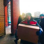 В Крещение «Единая Россия» передала сладкие подарки ученикам православной школы