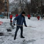 «Снежный десант» помог справиться со снегом в Кунцеве