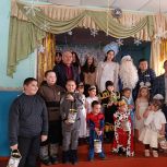 Члены местного политического Совета Таштыпского района подарили праздник детям в рамках акции «Ёлка желаний»