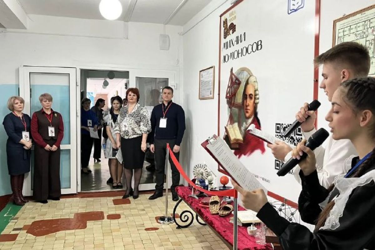 В стенах первой школы села Дивного появился современный арт-объект