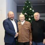 Евгений Ваганов навестил участников Великой Отечественной войны