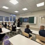 В поселке Алтынай открылась школа, ремонт которой курировал Михаил Зубарев