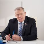Президент России объявил благодарность депутату Государственной Думы Ивану Лоору