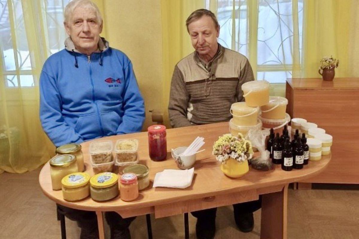 «Секреты мёда для здоровья»: В Кириллове прошла полезная встреча для старшего поколения