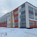 Партийный десант посетил второй корпус школы №11, построенной в рамках народной программы партии