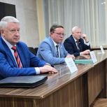 Анна Соломеина приняла участие в заседании политсовета местного отделения партии «Единая Россия» в Каменске-Уральском