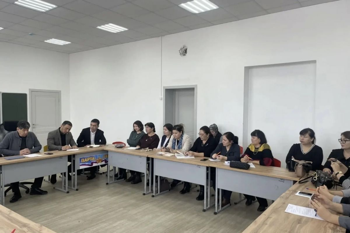Квизы, экскурсии, встречи с экспертами: «Единая Россия» организовала мероприятия ко Дню российского студенчества