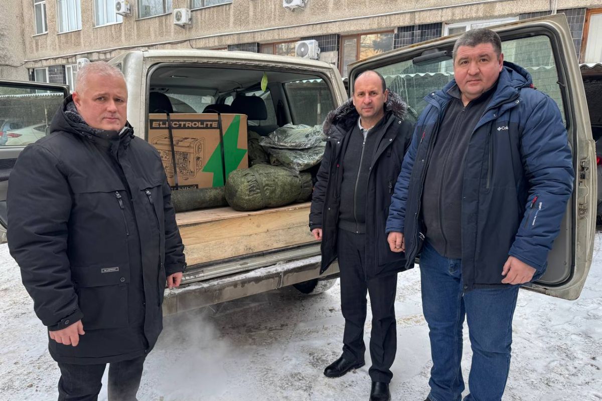 Гумпомощь и тактические браслеты от «Единой России» отправятся к участникам СВО