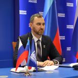 В 2025 году депутаты от «Единой России» приняли более 2,5 тысяч обращений граждан