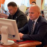 Депутаты «Единой России» в Магаданской городской Думе сосредоточили работу на поддержке семей, развитии жилья и безопасности детей