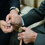 «Единая Россия» и «Волонтёры Победы» поздравили более шести тысяч фронтовиков Великой Отечественной войны по всей стране