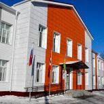 Виталий Хоценко: По народной программе «Единой России» в Русско-Полянском районе отремонтировали Новосанжаровскую школу