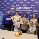 В  преддверии Дня студента   партийцы поздравили  студенческие семьи