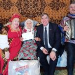 Партийцы поздравили заинскую труженицу тыла с днем рождения