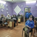«Новогодний Бум»: активисты МГЕР Устюжны подарили жителям праздничный вечер в Веницком клубе