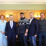 Владислав Кузнецов поздравил сотрудников средств массовой информации с Днём российской печати
