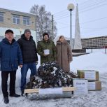 Активисты «Единой России» в Алманчиково передали гуманитарную помощь участникам СВО