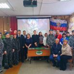 Единороссы открыли Парту Героя в кемеровской школе