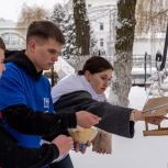 Молодогвардейцы приняли участие в акции «Покормите птиц»
