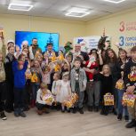 «Единая Россия» поздравила детей из Харьковской области с новогодними праздниками
