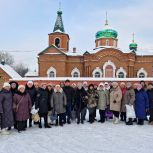 Активисты Орджоникидзевского местного отделения посетили с экскурсией Свято-Троицкий монастырь