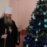 Митрополит Луганский и Алчевский Пантелеимон исполнит мечты двух ребят в рамках «Ёлки желаний»