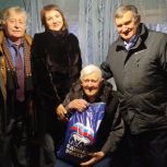 «Единая Россия» поздравила ветерана Великой Отечественной войны с днем рождения