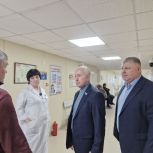 Вячеслав Погудин проверил модернизированную амбулаторию в Горноуральском округе