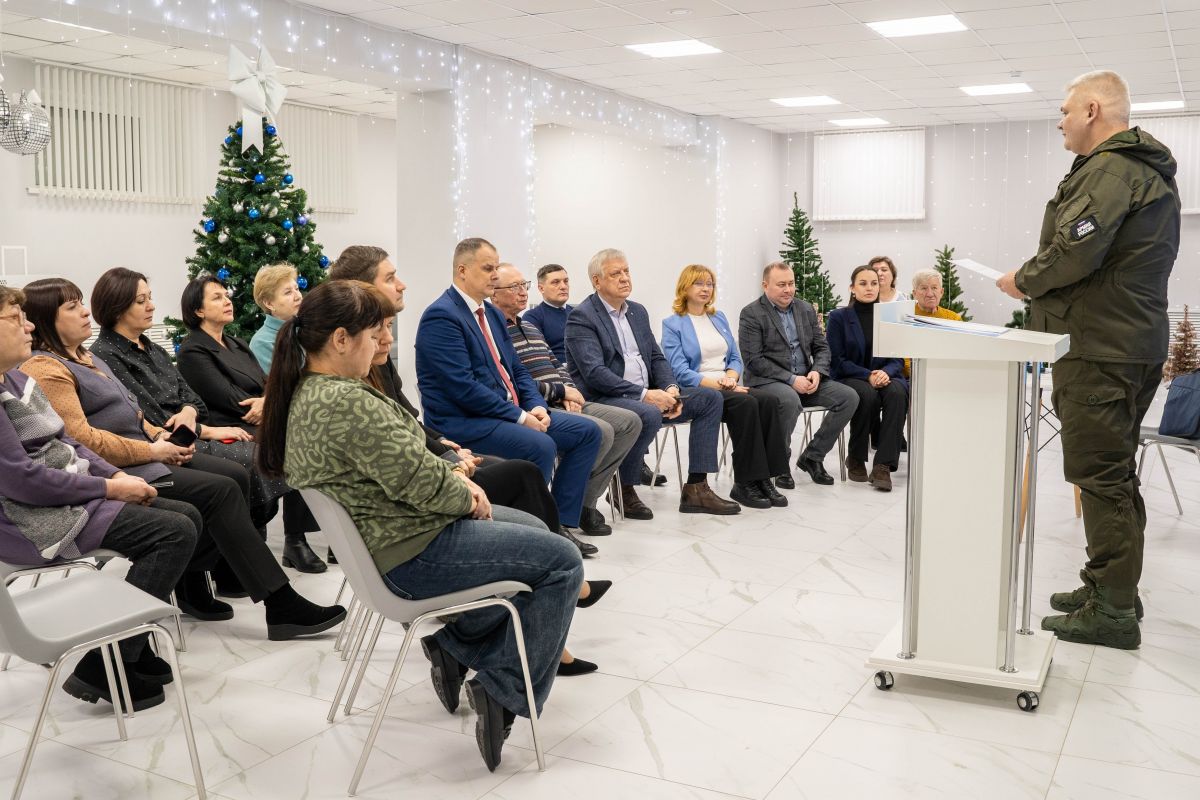 За помощью к Владимиру Семенову обратились более 200 югорчан