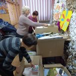 Теплые вещи и угощения: еще один гуманитарный груз собрали общественники Шкотовского округа
