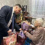 «Единая Россия» Советского отделения поздравила долгожителей округа