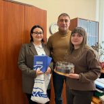 Партийцы поздравили коллектив редакции газеты «Карабашский рабочий» с профессиональным праздником
