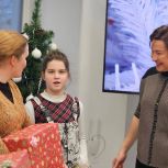 Лариса Круглова исполнила новогодние мечты детей